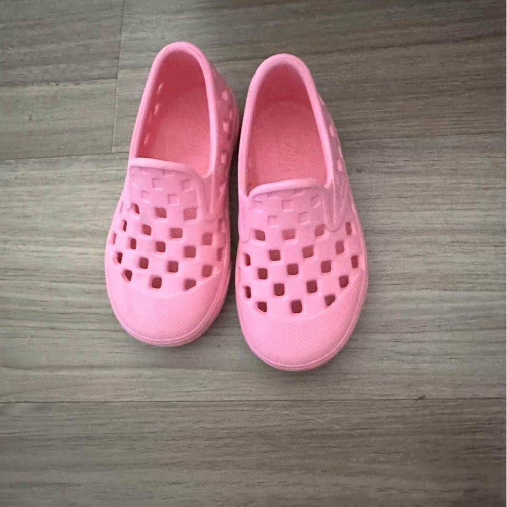 Kids Pink Slip-On Vans
